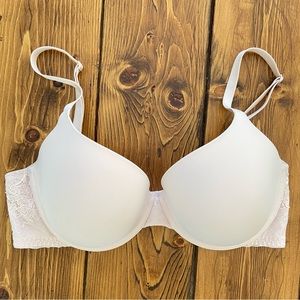 Victoria’s Secret Bra T-shirt lightly-lined Demi bra